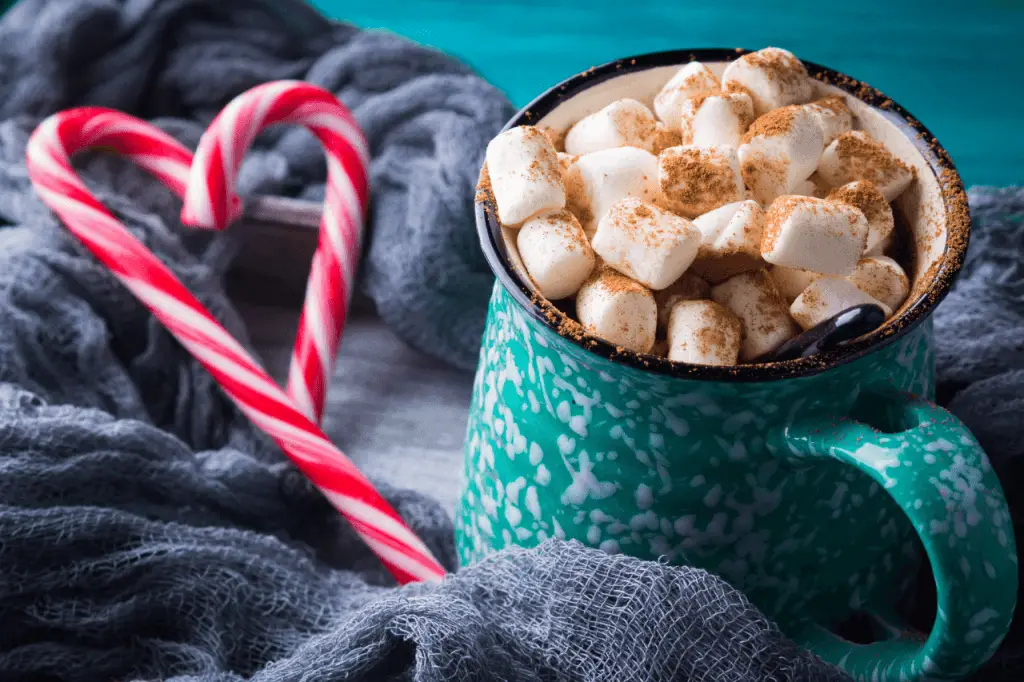 Marshmallows in hot chocolate.